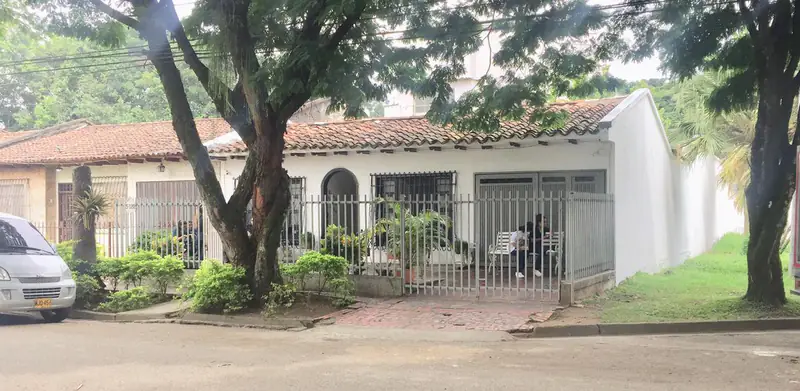 Fachada de Hogar Paraíso del Adulto Mayor