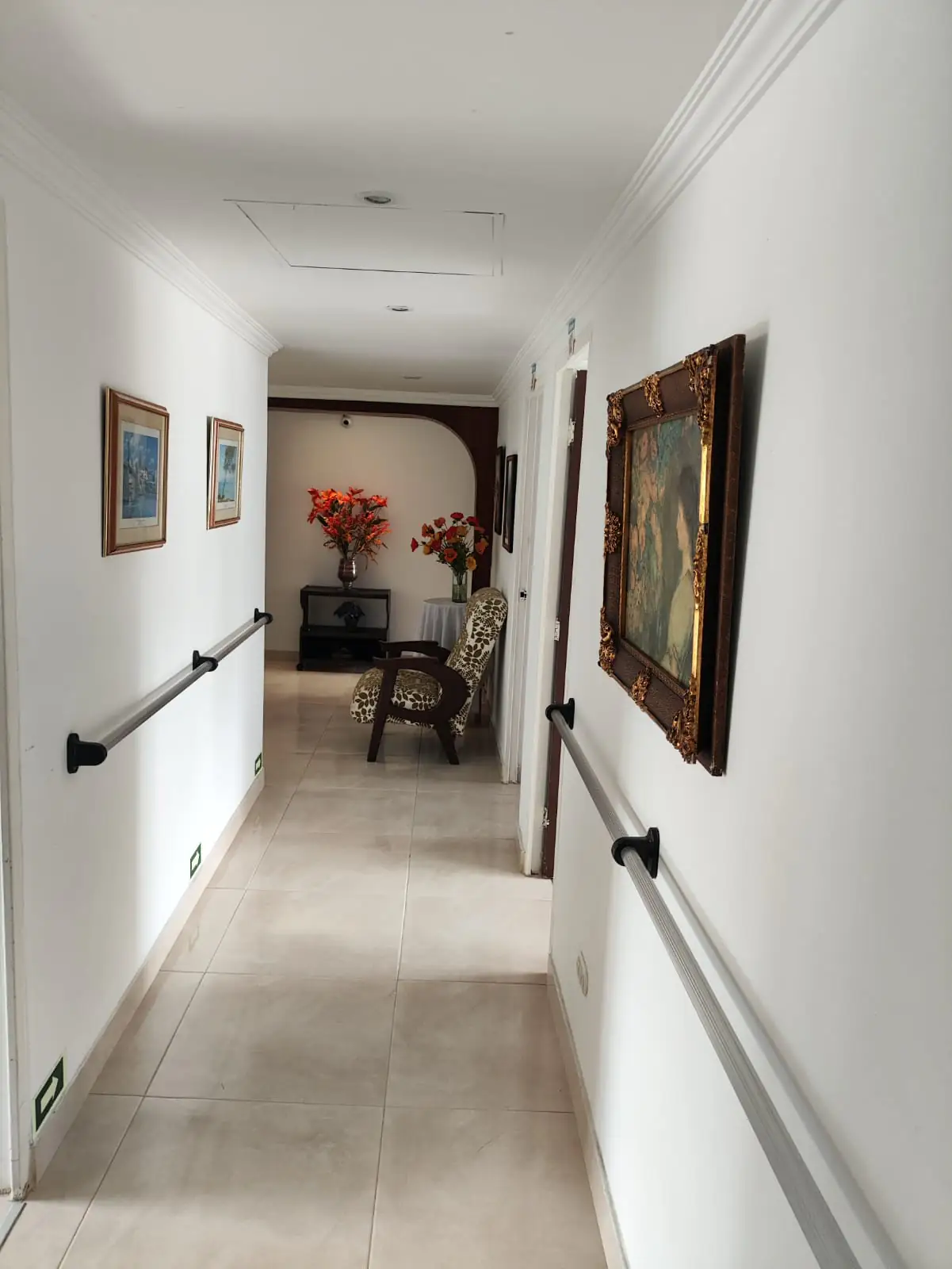 Zona común de Hogar Family Care - Sede 4 Niza Norte