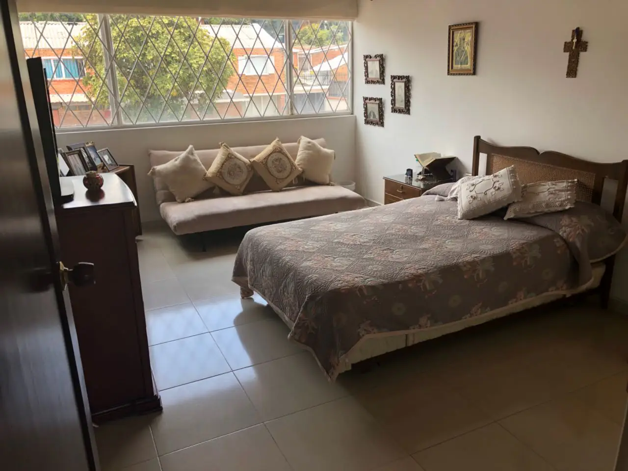 Habitación de Hogar Family Care - Sede 4 Niza Norte