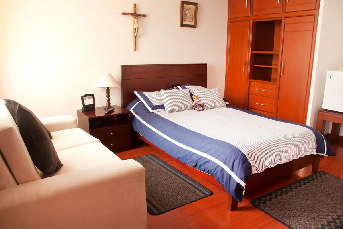 Habitación de Hogar Family Care - Sede 2 Niza Antigua