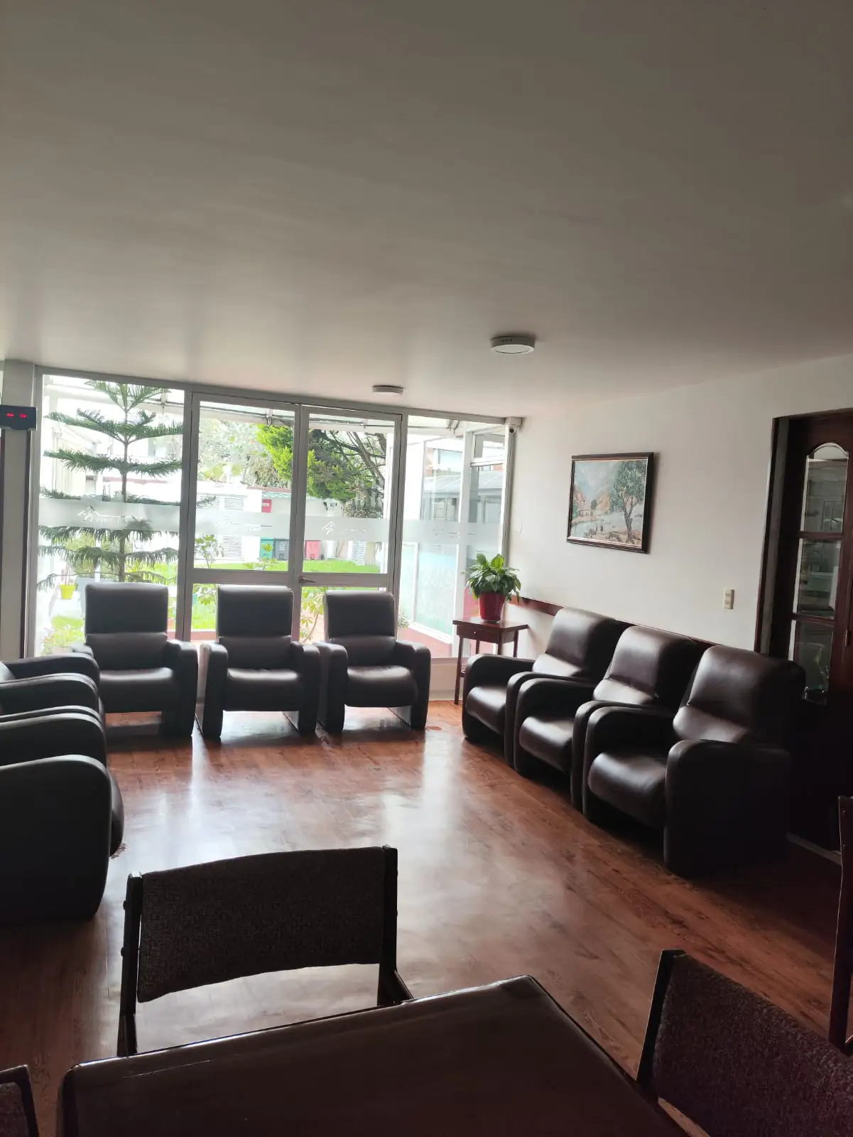 Zona común de Hogar Family Care - Sede 5 Niza Antigua