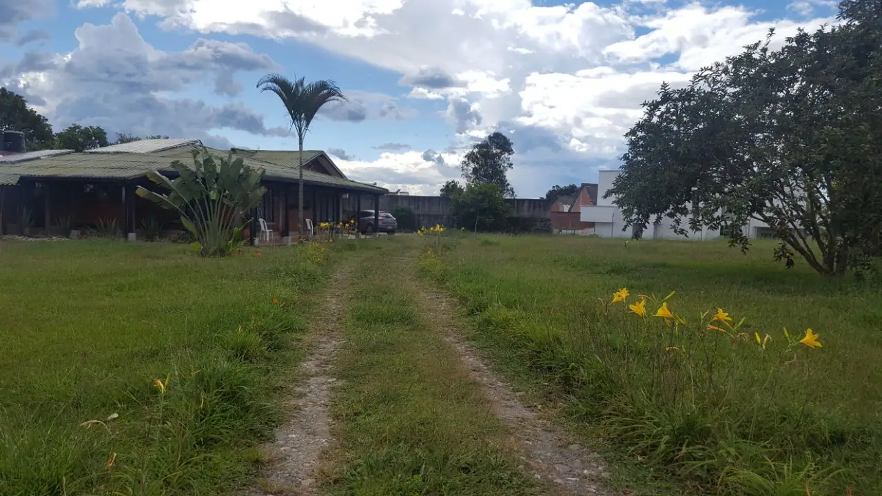 Jardín o zona exterior de Hogar Geriatrico El Eden